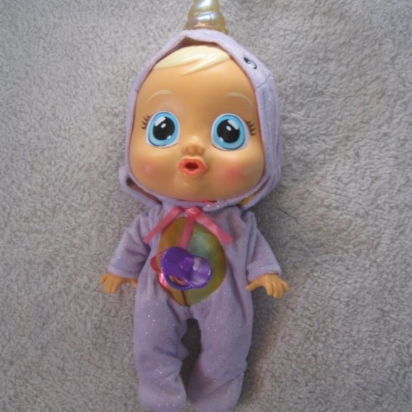 Cry Babies Narvie Doll - Picture 3 of 3